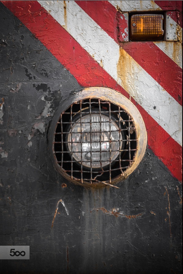 grunge-headlight