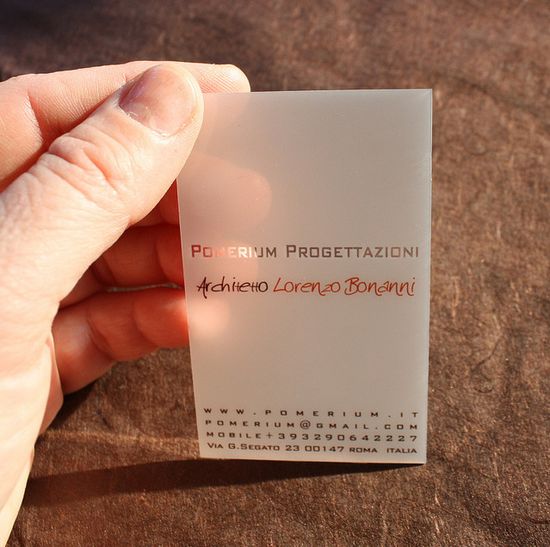 Transparente Visitenkarten aus Kunststoff